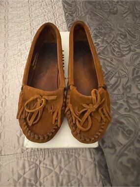 Minnetonka Chestnut Suede Fringe Moccasins